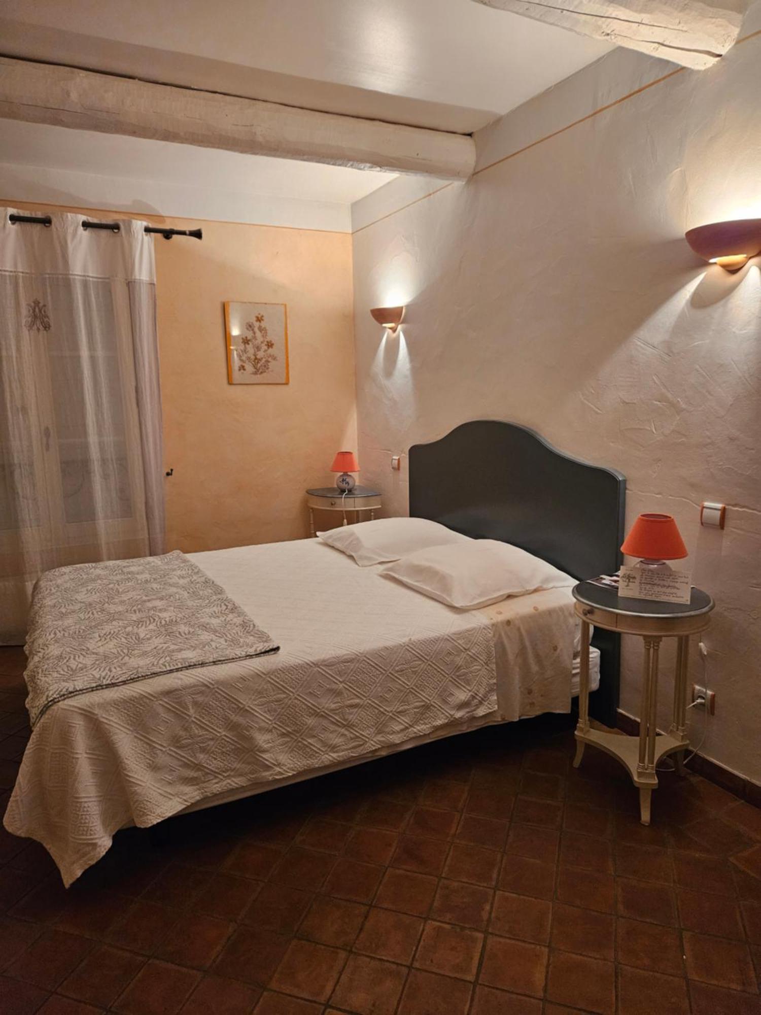 Bed and Breakfast Bastide Des Oliviers Moustiers-Sainte-Marie Exteriér fotografie
